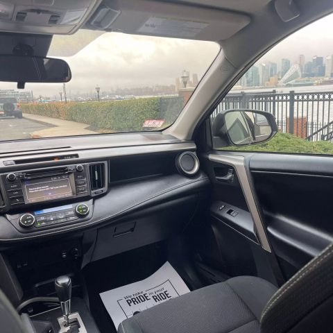 2018 Toyota Rav4 Xle Sport Utility 4d - Image 27