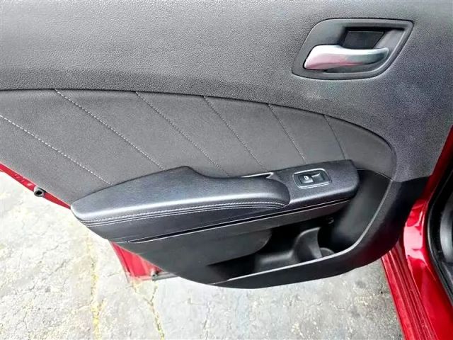 2019 Dodge Charger - Image 20