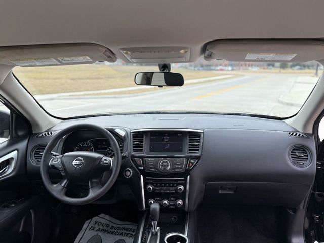 2017 Nissan Pathfinder - Image 14