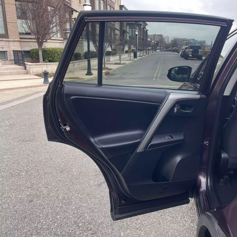 2018 Toyota Rav4 Xle Sport Utility 4d - Image 18