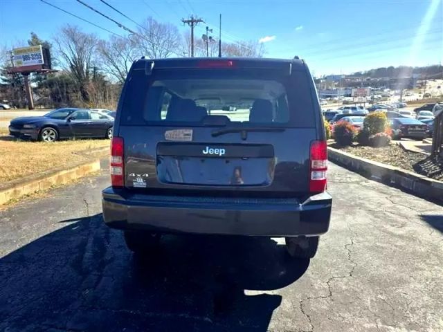 2011 Jeep Liberty - Image 6