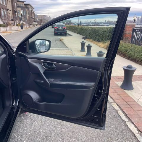2019 Nissan Rogue Sport S Sport Utility 4d - Image 35