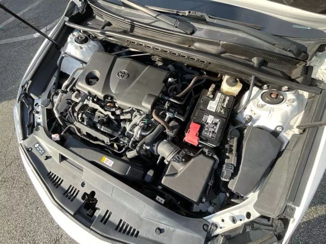 2018 TOYOTA CAMRY SEDAN WHITE AUTOMATIC - Peach State Motors