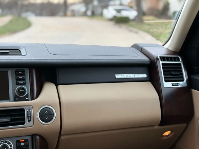 2009 Land Rover Range Rover - Image 23