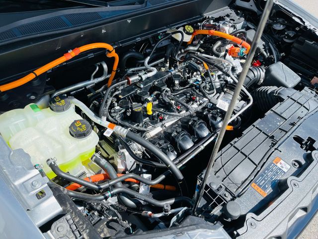 2024 Ford Maverick - Image 12