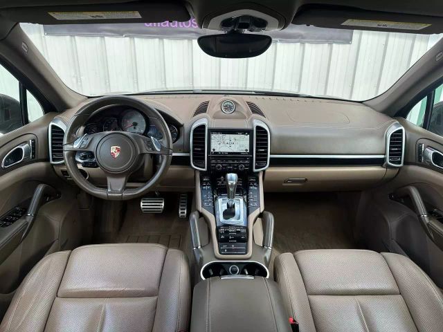 2014 Porsche Cayenne - Image 26