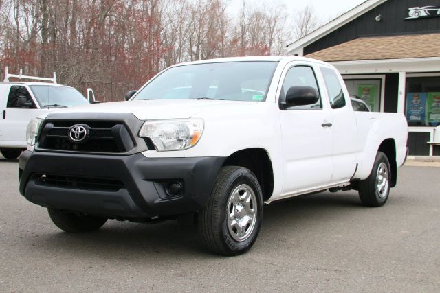 2015 Toyota Tacoma Access Cab - Image 3