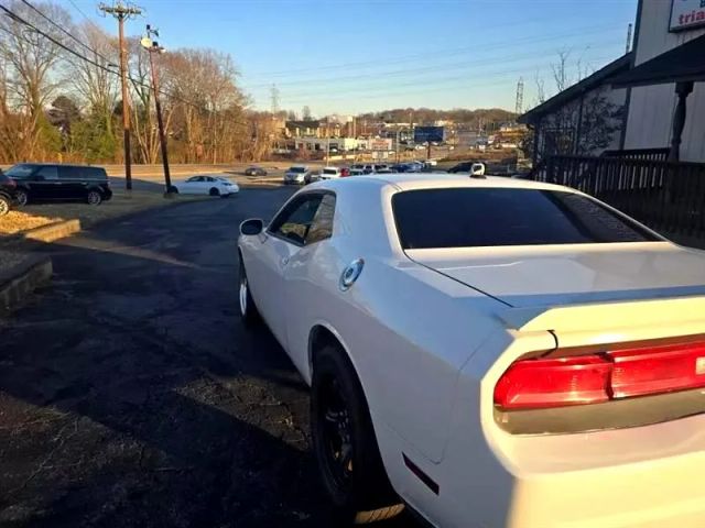2011 Dodge Challenger - Image 7