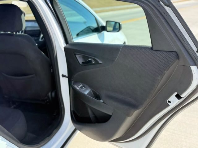 2020 Chevrolet Malibu - Image 22