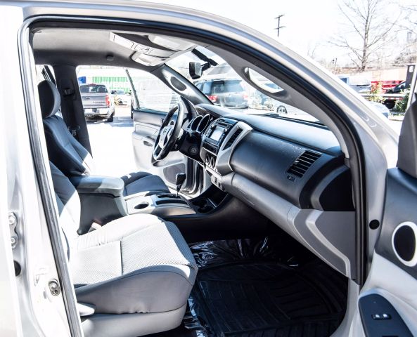 2013 TOYOTA TACOMA DOUBLE CAB PICKUP SILVER AUTOMATIC - Auto Masters of Carolinas