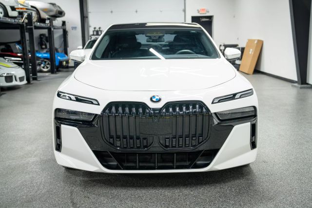 2023 Bmw 7 Series 760i Xdrive Sedan 4d - - Image 3