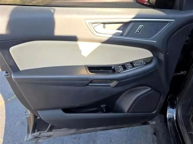 2019 Ford Edge - Image 9