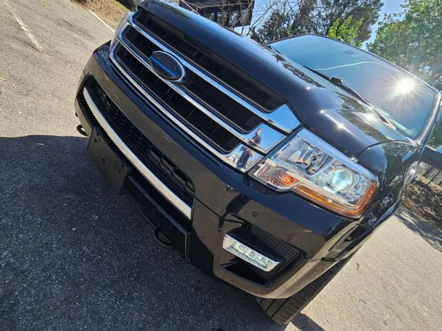 2017 Ford Expedition El - Image 12