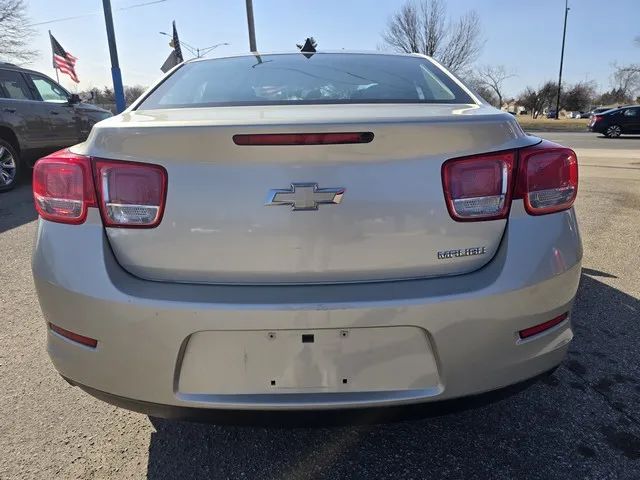2013 Chevrolet Malibu - Image 2