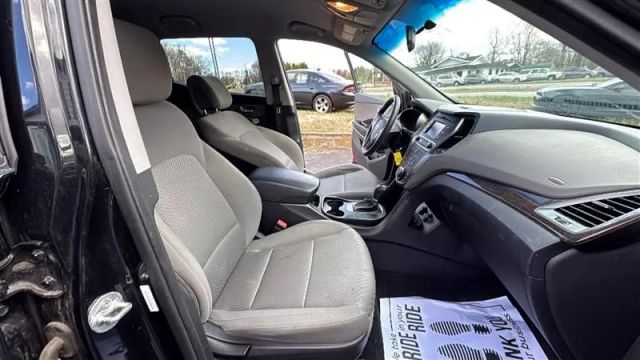 2017 Hyundai Santa Fe Sport - Image 16
