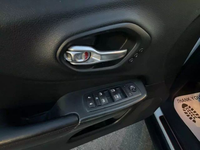 2017 JEEP CHEROKEE SUV WHITE AUTOMATIC - Peach State Motors