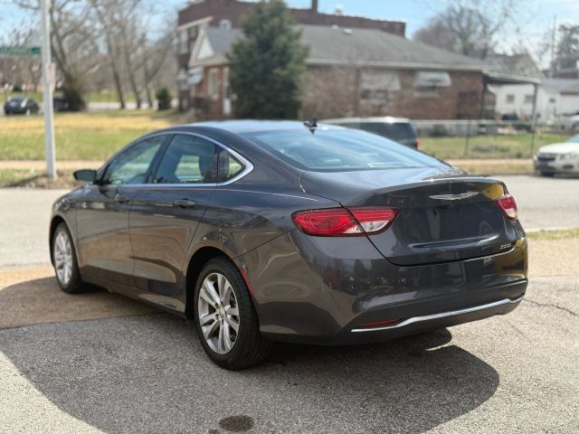 2017 Chrysler 200 - Image 6