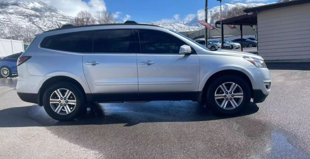 2017 Chevrolet Traverse - Image 4