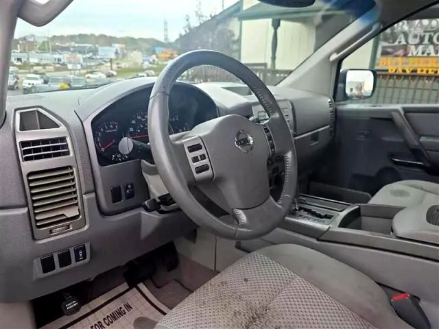 2004 Nissan Pathfinder Armada - Image 11