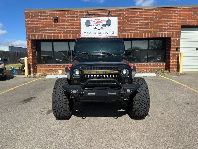 Used 2013 Jeep Wrangler Unlimited Rubicon with VIN 1C4BJWFG9DL525592 for sale in Elgin, IL