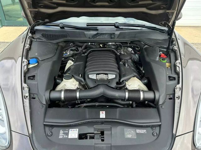 2014 Porsche Cayenne - Image 36