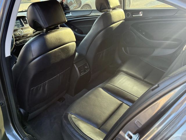 2016 Kia Cadenza - Image 17