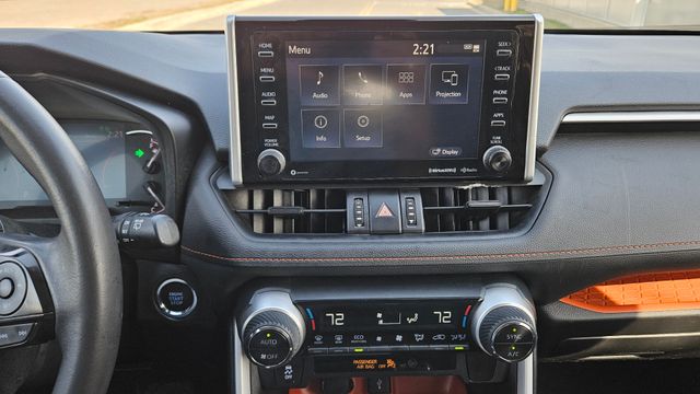 2021 Toyota Rav4 - Image 28