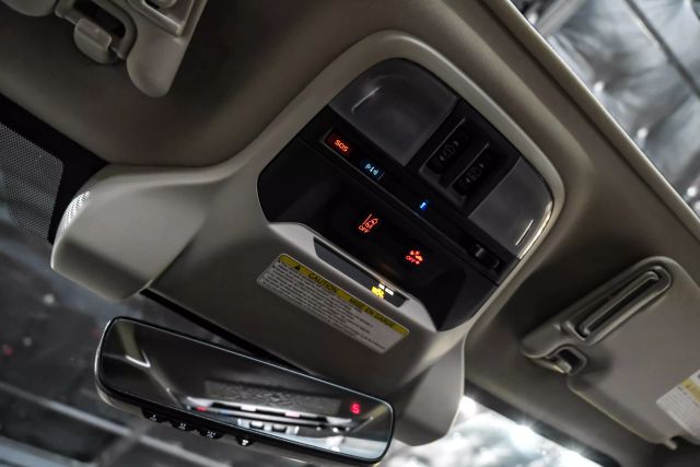 2021 Subaru Crosstrek Premium Sport Utility 4d - Image 28