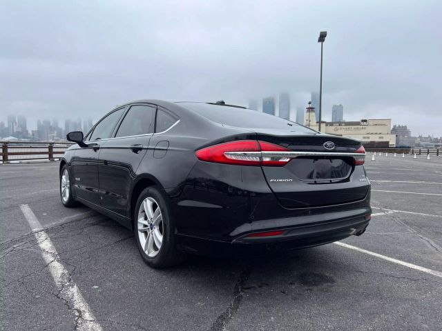 2018 Ford Fusion Se Hybrid Sedan 4d - Image 10