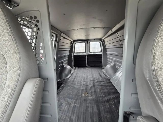 2012 Chevrolet Express 2500 Cargo - Image 9