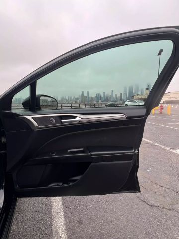 2018 Ford Fusion Se Hybrid Sedan 4d - Image 38