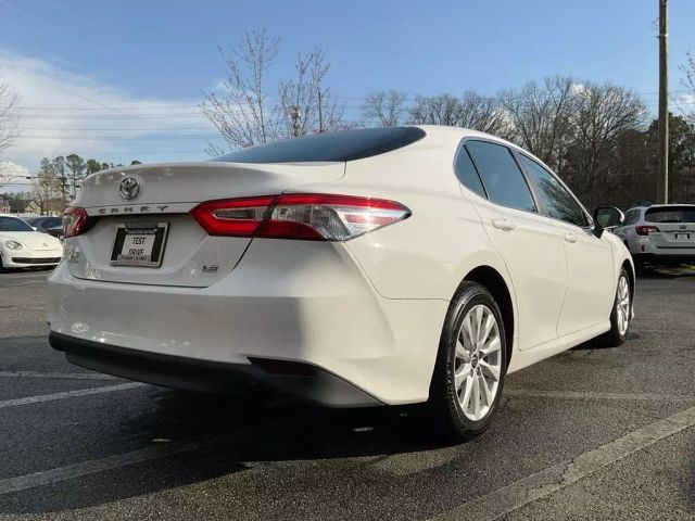 2018 TOYOTA CAMRY SEDAN WHITE AUTOMATIC - Peach State Motors