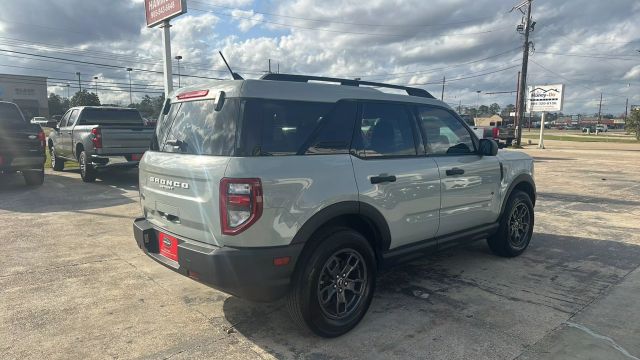 2023 Ford Bronco - Image 9