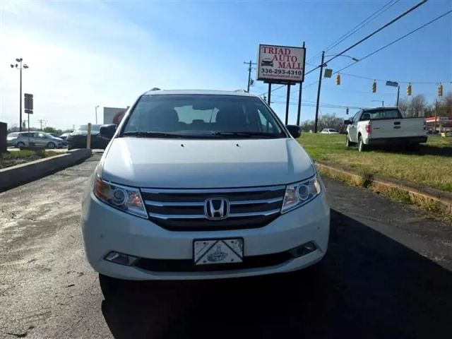 2013 Honda Odyssey - Image 2