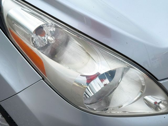 2014 Chevrolet Spark - Image 23