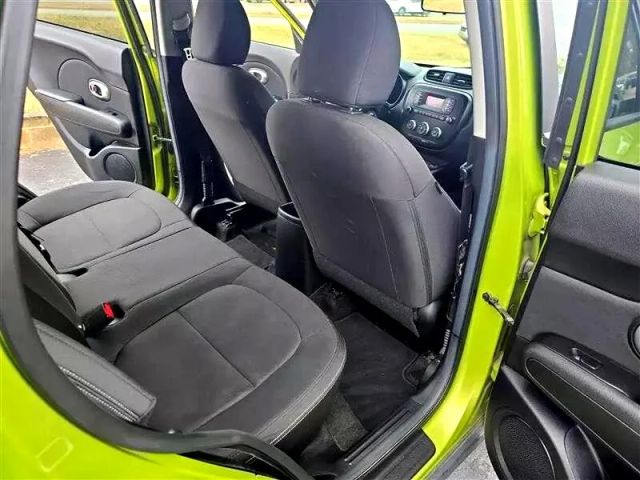2015 Kia Soul - Image 17