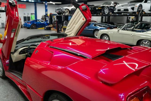 1999 Lamborghini Diablo Vt Roadster - - Image 31