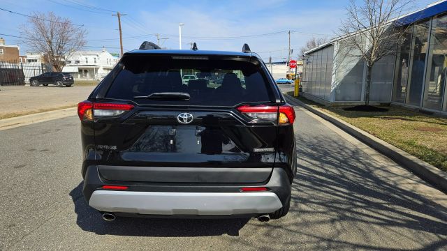 2021 Toyota Rav4 - Image 6