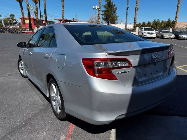 2014 Toyota Camry - Image 3