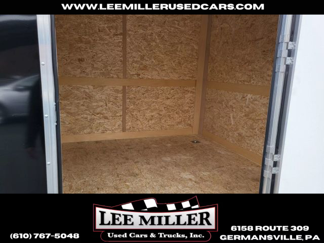 2023 Cross Enclosed Trailer - Image 9