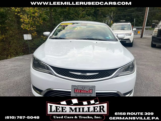 2015 Chrysler 200 - Image 1