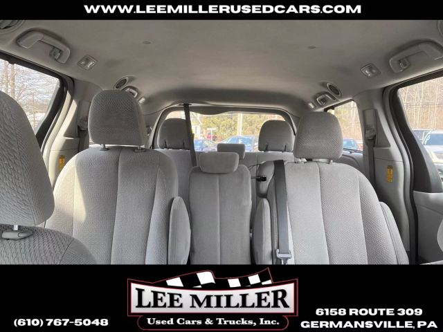 2014 Toyota Sienna - Image 14