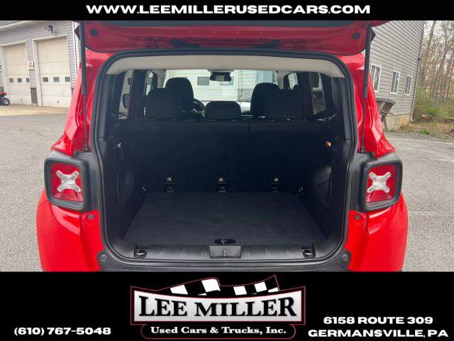 2017 Jeep Renegade - Image 5