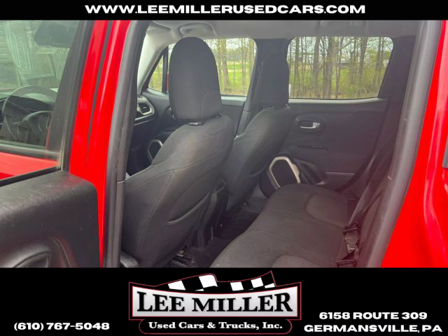 2017 Jeep Renegade - Image 10