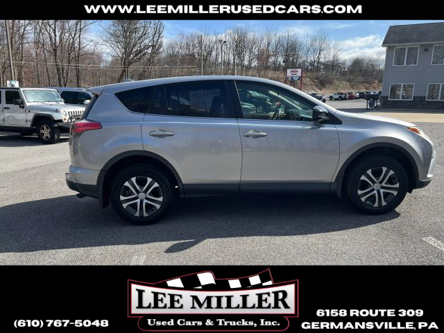 2018 Toyota Rav4 - Image 7