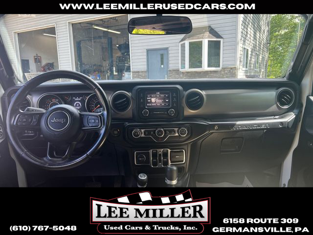 2020 Jeep Wrangler Unlimited - Image 12