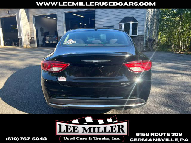 2015 Chrysler 200 - Image 4