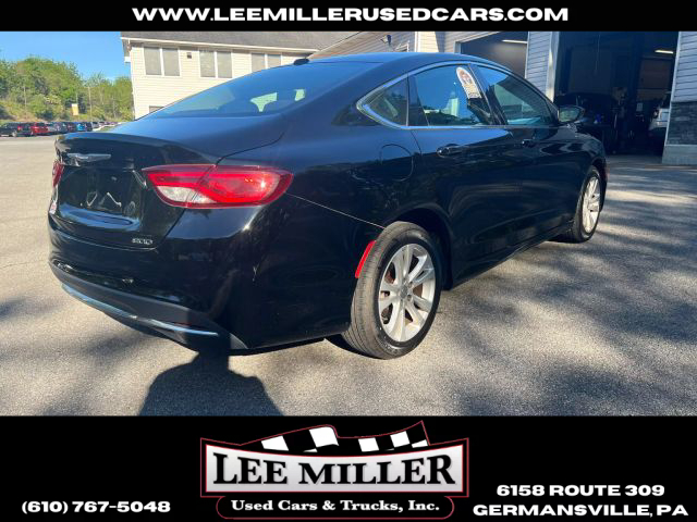 2015 Chrysler 200 - Image 5