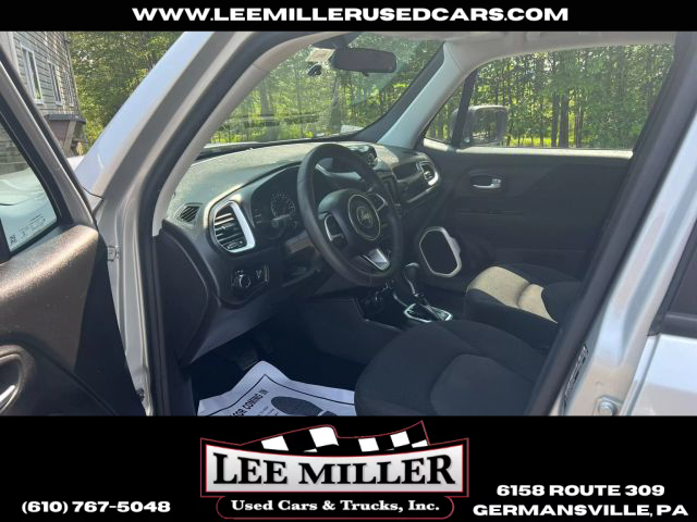 2018 Jeep Renegade - Image 12