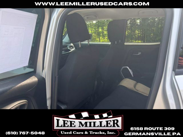 2018 Jeep Renegade - Image 10